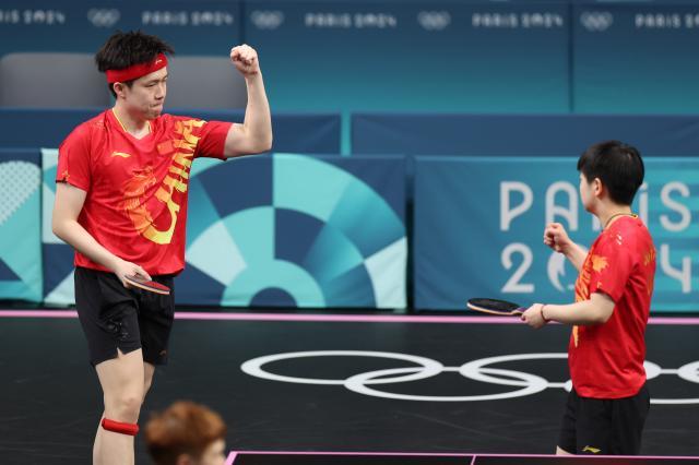 1722216751174044947.jpg 巴黎奥运会|乒乓球——混双:王楚钦_孙颖莎组合晋级半决赛+XxjpseC007634_20240729_MVPFN0A001.jpg