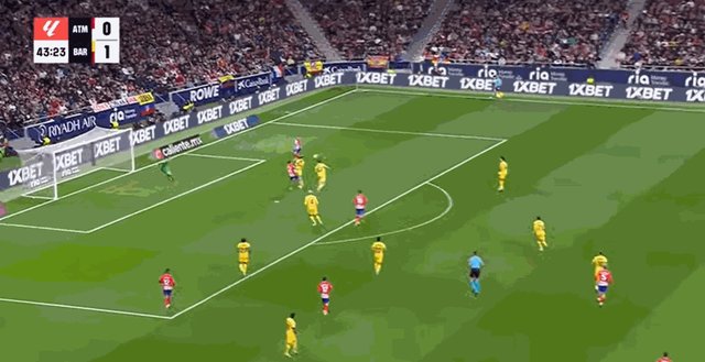 1710714544211016495.gif 莫拉塔打高.gif